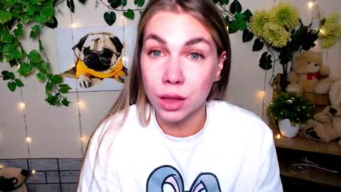 Snapshot of sport_tall_karina chatting on 11.15.25 Karina online show from 11.15.25