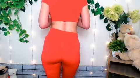 Snapshot of sport_tall_karina chatting on 02.27.26 Karina online show from 02.27.26