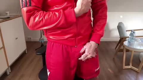 Snapshot of sportbiker89 chatting on 02.02.25 Sportbiker89 online show from 02.02.25