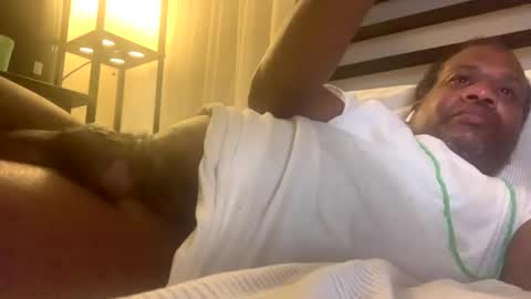 Snapshot of sportyesce chatting on 09.24.25 sportyesce online show from 09.24.25