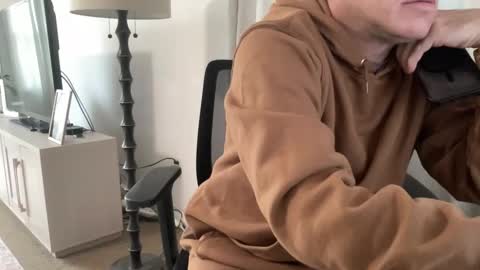 spun4feet online show from 01.06.26