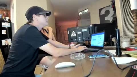 Roxy Day  Mossimo Knight online show from 12.21.25