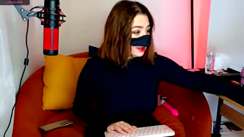 MELS  online show from 01.12.25