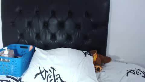 Amber Vega online show from 12.23.24