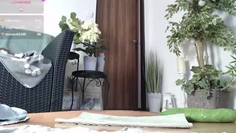 Monica online show from 01.23.25