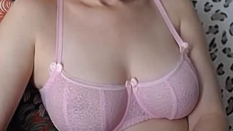 Snapshot of squirtyeleanor chatting on 07.16.26 SquirtyEleanor online show from 07.16.26