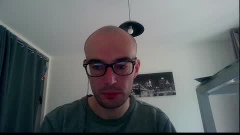 Snapshot of ssenzo chatting on 12.22.24 ssenzo online show from 12.22.24