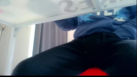 Snapshot of ssenzo chatting on 01.05.25 ssenzo online show from 01.05.25