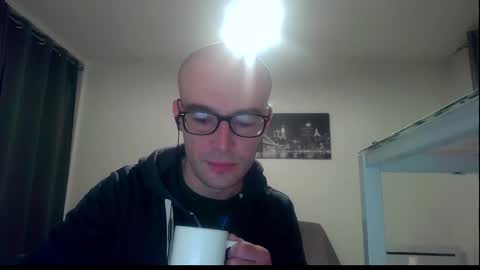 Snapshot of ssenzo chatting on 01.08.25 ssenzo online show from 01.08.25