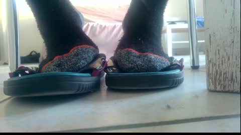 Snapshot of ssenzo chatting on 02.28.25 ssenzo online show from 02.28.25