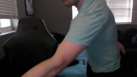 Snapshot of st22fe69 chatting on 12.21.25 Jose online show from 12.21.25