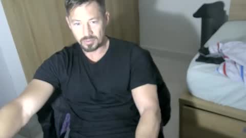 Snapshot of st_amor chatting on 01.01.25 St Amor online show from 01.01.25