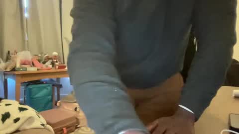 Snapshot of sta_real chatting on 01.03.25 fun life online show from 01.03.25