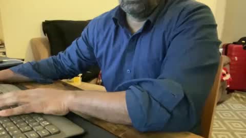 Snapshot of sta_real chatting on 02.07.25 fun life online show from 02.07.25