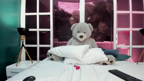 STAAR HOT online show from 11.10.25