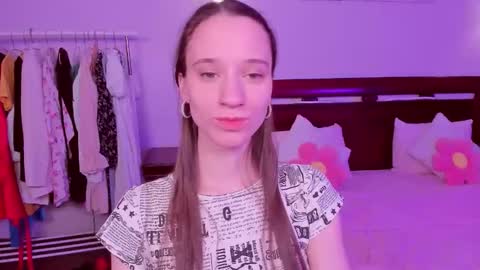 Snapshot of staceycutie chatting on 02.09.26 StaceyCutie online show from 02.09.26