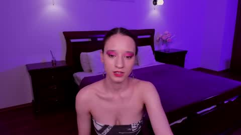 Snapshot of staceycutie chatting on 05.27.26 StaceyCutie online show from 05.27.26