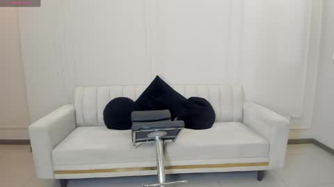 Stacy Woods online show from 05.31.26