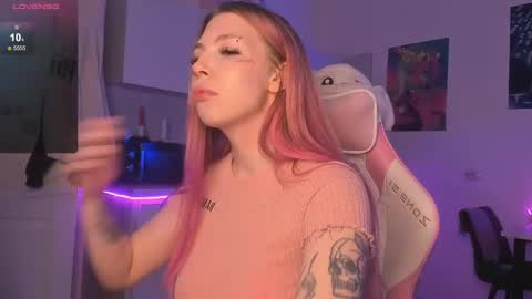 Snapshot of stacy__vice chatting on 03.12.25 Stacy online show from 03.12.25