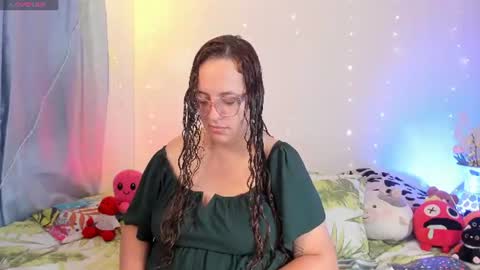 Snapshot of stacy_millerr chatting on 07.07.26 Stacy Boobs online show from 07.07.26