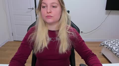 Stacy  online show from 01.05.25