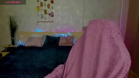 Stacy Mon Tue Wed Thu Fri Sun GMT GMT 3 1000am - 0400pm  online show from 02.02.25