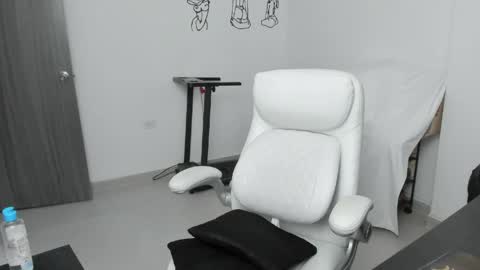 Zulma Yisset online show from 04.15.26