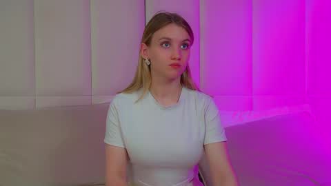 StacyEvances online show from 06.07.26