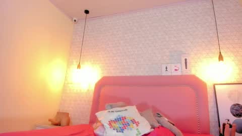 Snapshot of staisyotis chatting on 03.07.25 KEIMI online show from 03.07.25