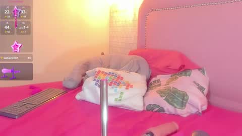 Snapshot of staisyotis chatting on 03.11.25 KEIMI online show from 03.11.25