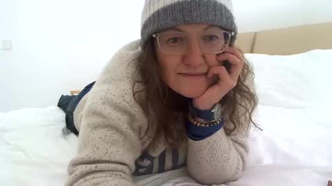Snapshot of starlagurl chatting on 02.05.25 starlagurl online show from 02.05.25