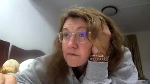 Snapshot of starlagurl chatting on 03.10.25 starlagurl online show from 03.10.25