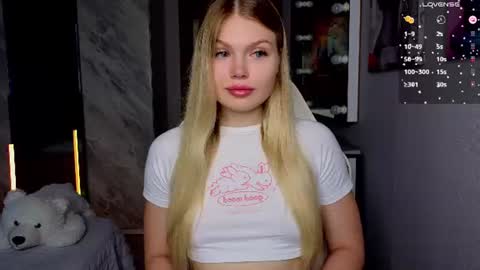 Caroline online show from 08.04.26