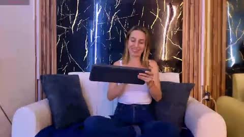 starlight_mature11_aws online show from 07.30.26