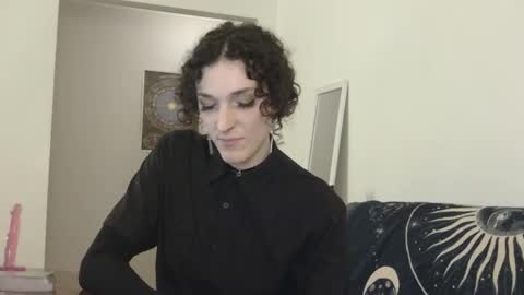 Snapshot of starry_soul chatting on 02.24.26 Evan online show from 02.24.26