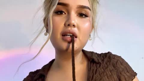 Snapshot of stassy_baby101 chatting on 02.22.25 Stassy online show from 02.22.25