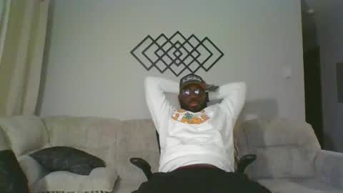 stayinalive1992 online show from 12.19.25