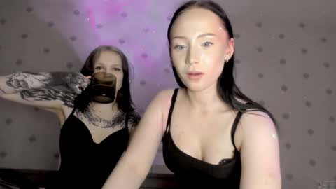 Snapshot of staysi_ chatting on 12.03.25 staysi_ online show from 12.03.25