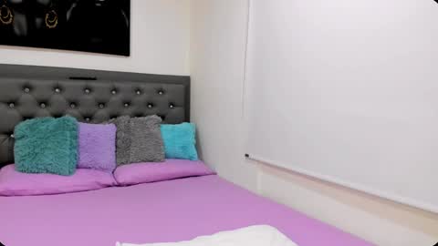 Melany online show from 01.15.25