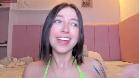 Snapshot of stefaagomez chatting on 01.22.25 Stefa Gomez online show from 01.22.25