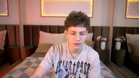 Snapshot of stefanbev chatting on 02.10.26 Esrefan online show from 02.10.26