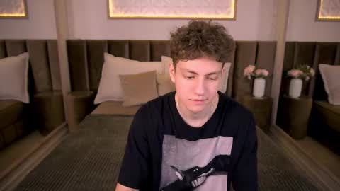 Snapshot of stefanbev chatting on 02.12.26 Esrefan online show from 02.12.26