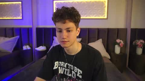 Esrefan online show from 03.21.26