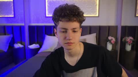 Esrefan online show from 03.31.26