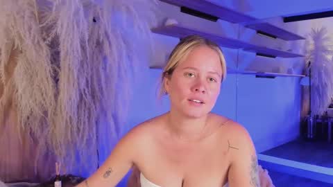 Stefanny   online show from 02.27.25