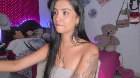 Im MiaIts my first day here  online show from 02.05.25