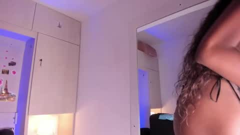 Snapshot of stefannyevans_ chatting on 11.03.25 stefannyevans_ online show from 11.03.25