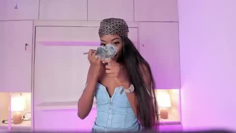 stefannyevans_ online show from 03.07.26