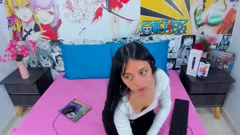 Snapshot of stefany_sweety chatting on 11.27.25 --Estefay-- online show from 11.27.25