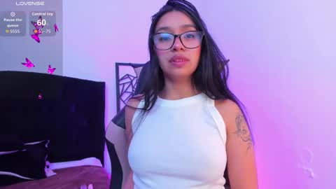 Stefanny lopez online show from 11.06.25